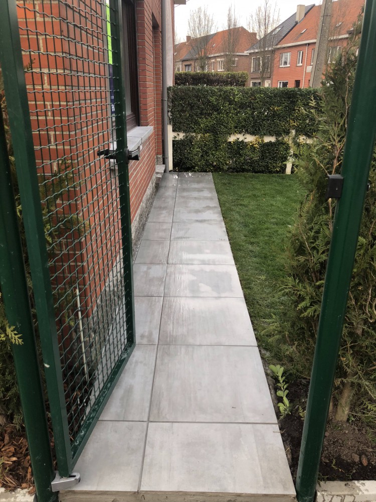 Opritten, terrassen & afsluitingen