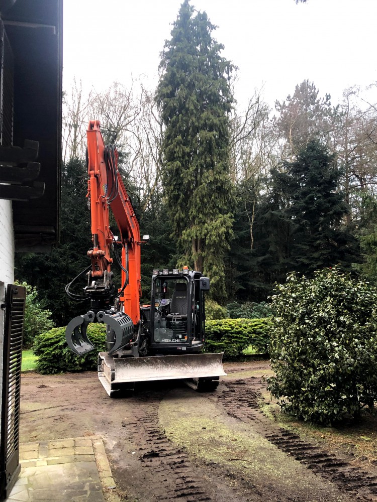 Verhuur van Hitachi 85 usb