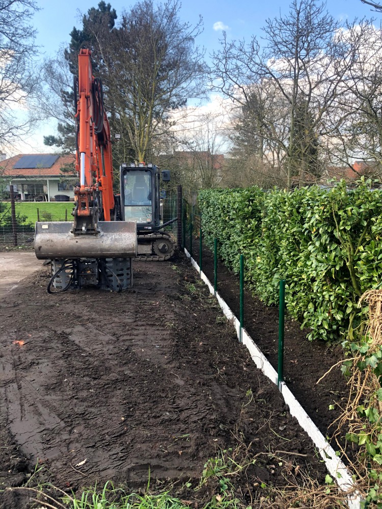 Verhuur van Hitachi 85 usb