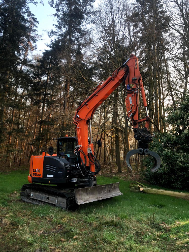 Verhuur van Hitachi 85 usb